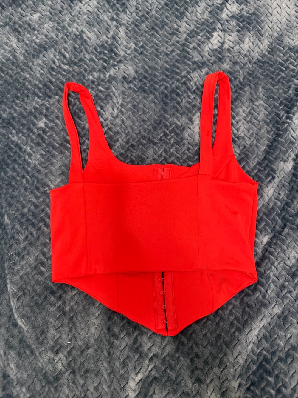 Red corset - Picture 2 of 3